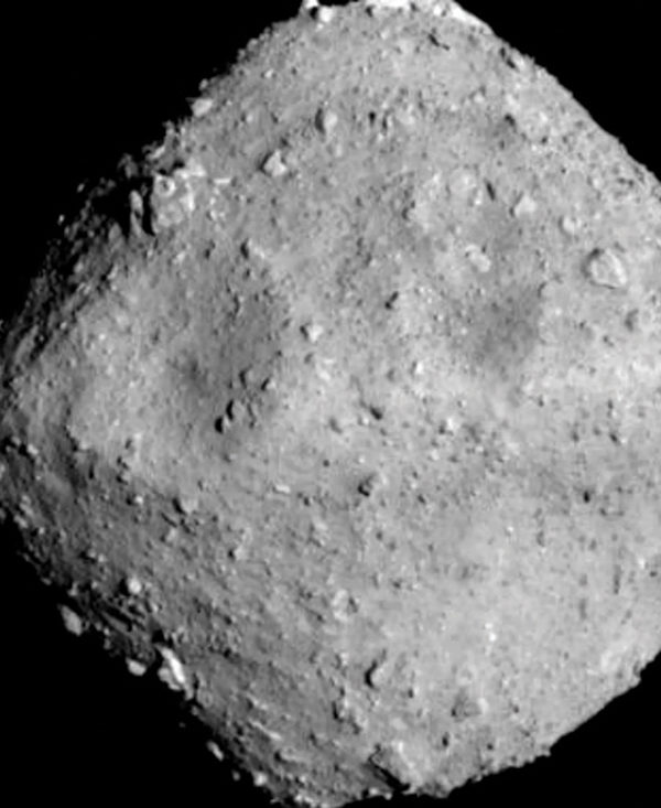 SCIENCE : RYUGU, PROBABLE ANCIENNE COMÈTE